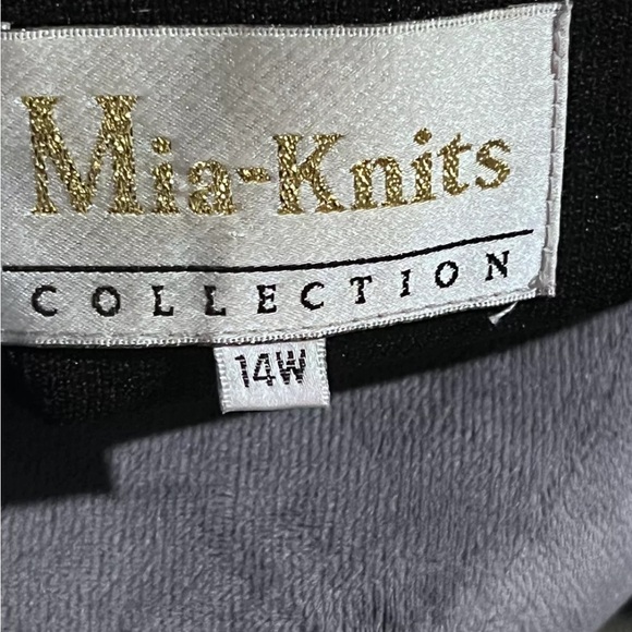 Mia-Knits Collections ladies VINTAGE Black Rhinestones Buttons Size 14W Church - Picture 6 of 6